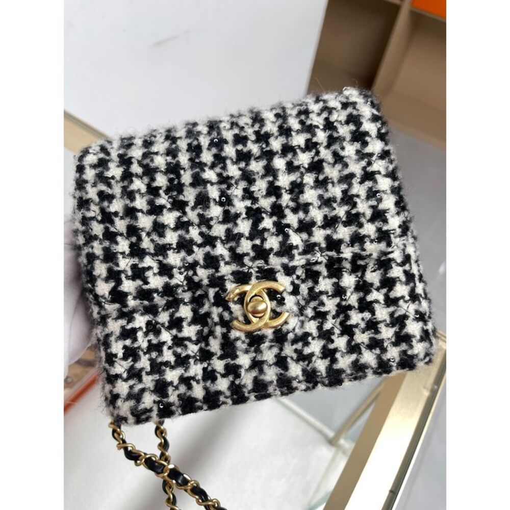 Chanel Women Pre-Loved Bag Very Good Condition